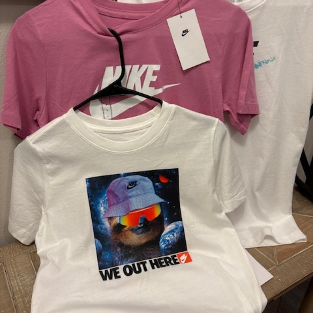 NWT Set of 3 Kids Size: L Nike T-shirts